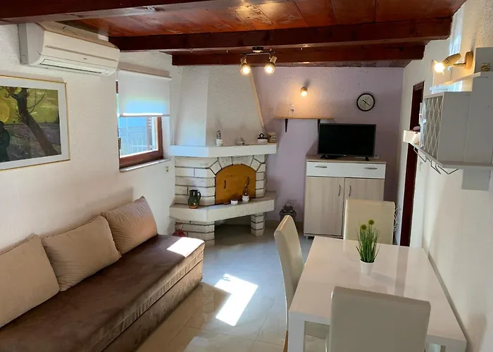House Dorina Semesterbostad Pula